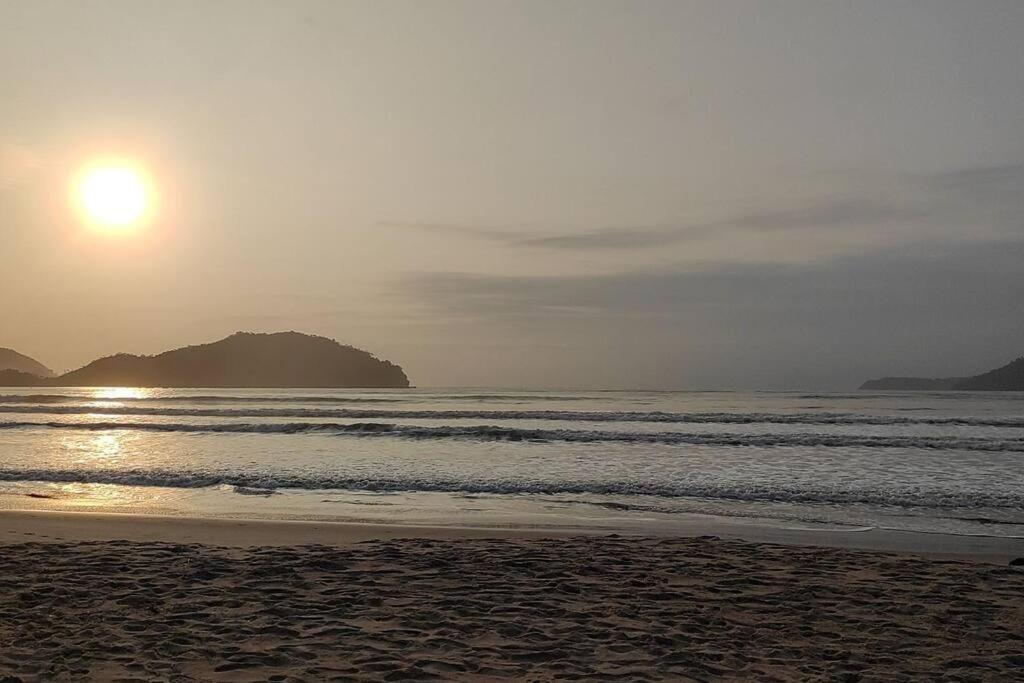 Casa Pe Na Areia - Pereque Acu * Ubatuba